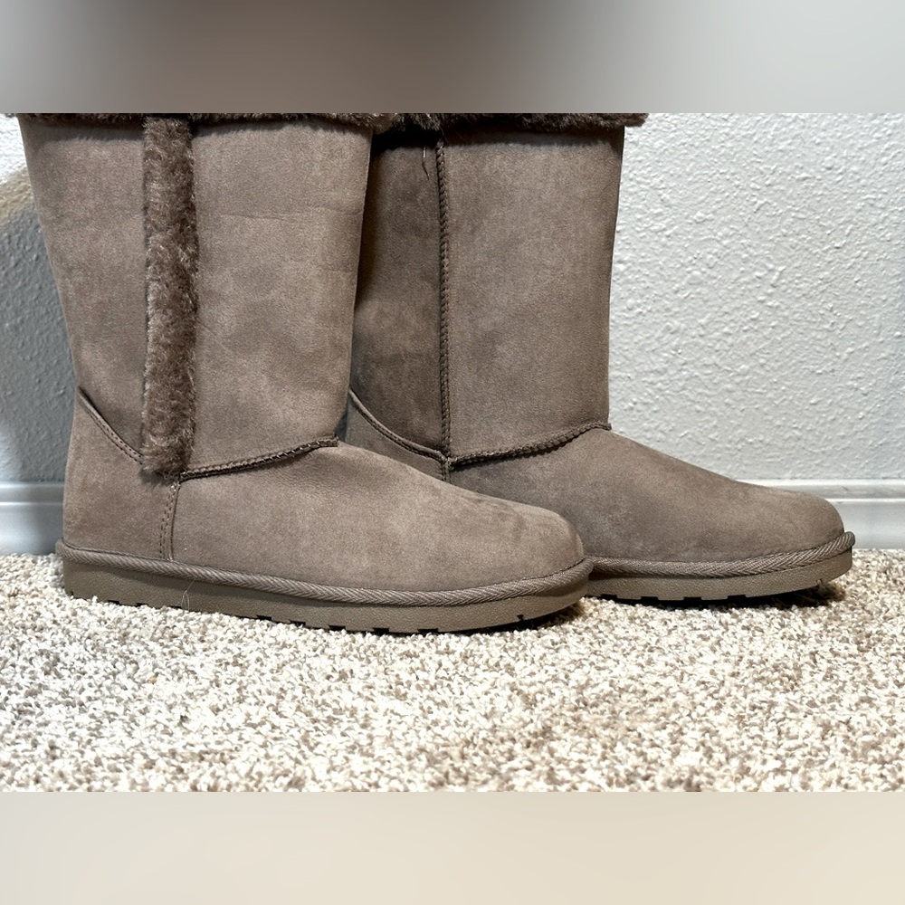 Arizona Women’s Brown Truffle Memory Foam Boots Size 8 NWOT Stylish Comfortable - Picture 6 of 14